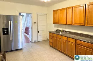 131 W Green St, Allentown City, PA 18102 - Photo 4