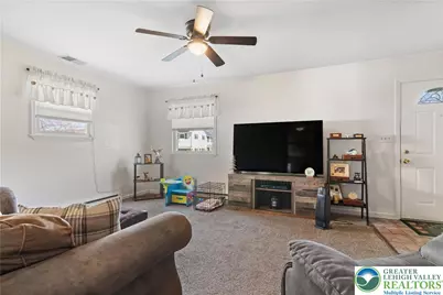 451 Poplar Street, Catasauqua Boro, PA 18032 - Photo 6