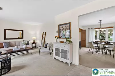 1524 Magnolia Drive, Upper Macungie Township, PA 18069 - Photo 6