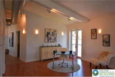 43 N Delaware Drive #3, Easton, PA 18042 - Photo 4