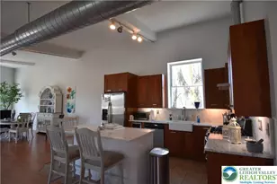 43 N Delaware Dr, Easton, PA 18042 - Photo 14