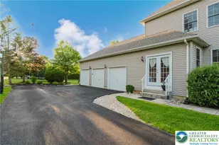 3423 Courtney, Upper Saucon Township, PA 18034 - Photo 4