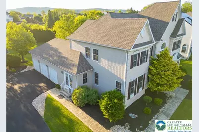 3423 Courtney, Upper Saucon Township, PA 18034 - Photo 2