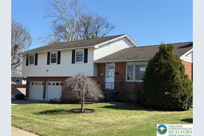 1556 Bayberry Lane, Bethlehem City, PA 18018 - Photo 1