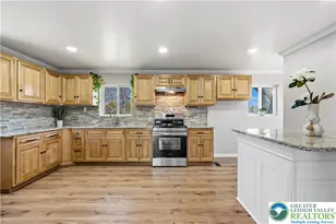 526 Faith Dr, Catasauqua Boro, PA 18032 - Photo 8