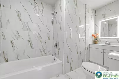 526 Faith Drive, Catasauqua Boro, PA 18032 - Photo 12