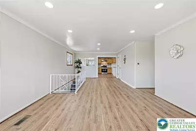 526 Faith Drive, Catasauqua Boro, PA 18032 - Photo 6