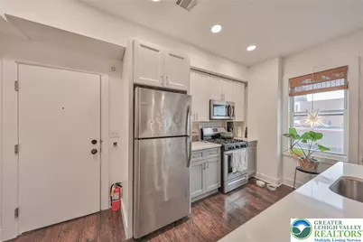 601 Northampton Street #402, Easton, PA 18042 - Photo 8