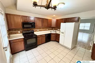 5517 Tanglewood Ln, Lower Macungie Township, PA 18106 - Photo 6