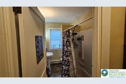 616 Lynn Street, Fountain Hill Boro, PA 18015 - Photo 12