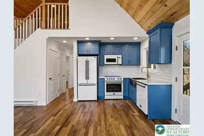 43 Lenape Trail, Upper Mt Bethel Twp, PA 18343 - Photo 8