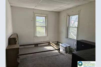 214 S Walnut Street, Slatington Boro, PA 18080 - Photo 10
