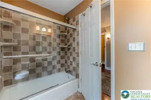 520 Maple St, Bethlehem City, PA 18018 - Photo 34