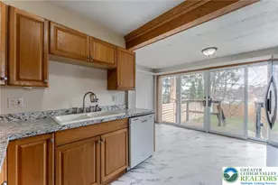 520 Maple St, Bethlehem City, PA 18018 - Photo 16