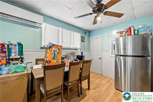 732 N 10th St, Allentown City, PA 18102 - Photo 8