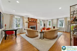 2011 Sycamore St, Bethlehem City, PA 18017 - Photo 14