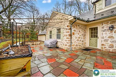 2011 Sycamore Street, Bethlehem City, PA 18017 - Photo 88