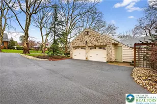 2011 Sycamore St, Bethlehem City, PA 18017 - Photo 6