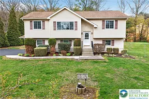 1006 Burger Hollow Rd, Polk Twp, PA 18058 - Photo 2