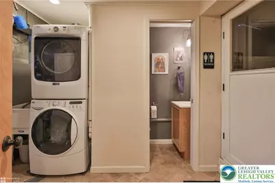 529 Oakwood Street, Palmer Twp, PA 18045 - Photo 34