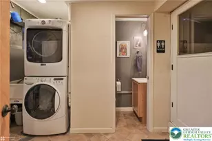 529 Oakwood St, Palmer Twp, PA 18045 - Photo 34