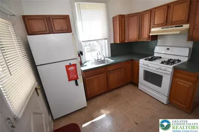 63 E Broad Street, East Stroudsburg, PA 18301 - Photo 8