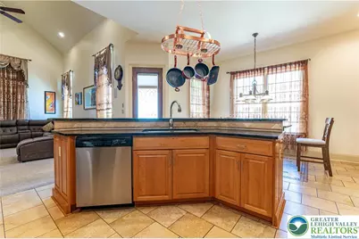 49 Crest Boulevard, Palmer Twp, PA 18045 - Photo 24
