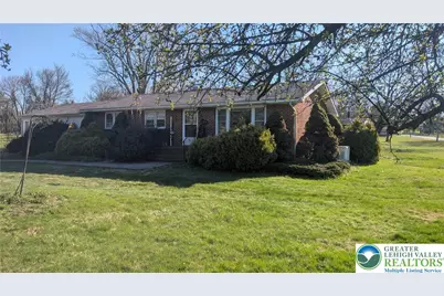744 South Dogwood Road, Lehigh Township, PA 18088 - Photo 1