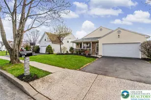 1928 Vintage Dr, Bethlehem Township, PA 18045 - Photo 6