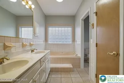 267 Scenic Drive, Tobyhanna Twp, PA 18610 - Photo 14