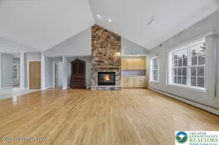 267 Scenic Dr, Tobyhanna Twp, PA 18610 - Photo 16