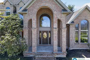 3190 Sheffield Dr, Emmaus Boro, PA 18049 - Photo 4