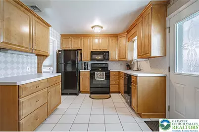 1414 E Pennsylvania Street, Allentown City, PA 18109 - Photo 12