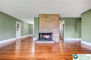 296 E Broad St, East Stroudsburg, PA 18301 - Photo 12