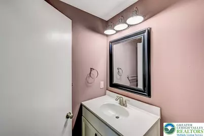 296 E Broad Street, East Stroudsburg, PA 18301 - Photo 46