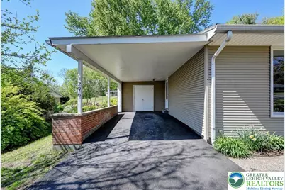 296 E Broad Street, East Stroudsburg, PA 18301 - Photo 4