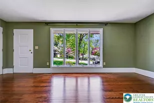 296 E Broad St, East Stroudsburg, PA 18301 - Photo 14