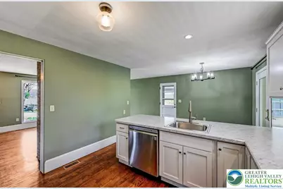 296 E Broad Street, East Stroudsburg, PA 18301 - Photo 26