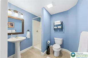 951 W Macada Rd, Hanover Twp, PA 18017 - Photo 38