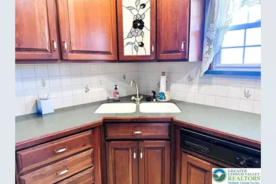 380 Faith Drive, Catasauqua Boro, PA 18032 - Photo 6