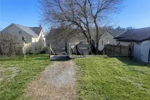 110 Chestnut St, Slatington Boro, PA 18080 - Photo 4