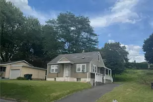 2655 Eldridge Ave, Palmer Twp, PA 18045 - Photo 2