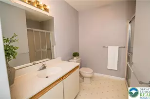 4655 Cheryl Dr, Hanover Twp, PA 18017 - Photo 6