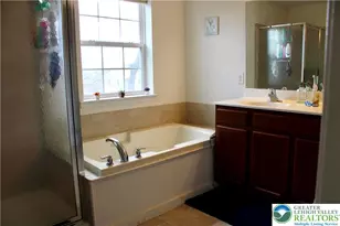 244 Milkweed Dr, Upper Macungie Township, PA 18104 - Photo 12