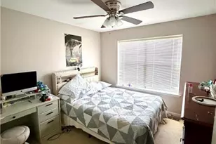 244 Milkweed Dr, Upper Macungie Township, PA 18104 - Photo 14