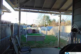 21 Smith St, Topton, PA 19562 - Photo 4