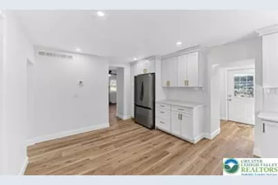 3331 Walnut Street, Bethlehem Township, PA 18020 - Photo 6