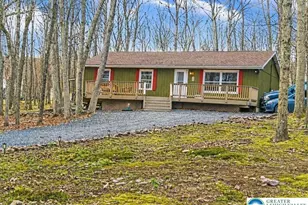 132 Circle Dr, Tunkhannock Twp, PA 18210 - Photo 2