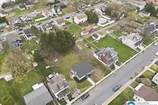 2218 2nd St, Wilson, PA 18042 - Photo 36