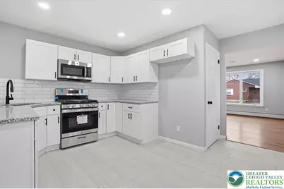 2218 2nd Street, Wilson, PA 18042 - Photo 8